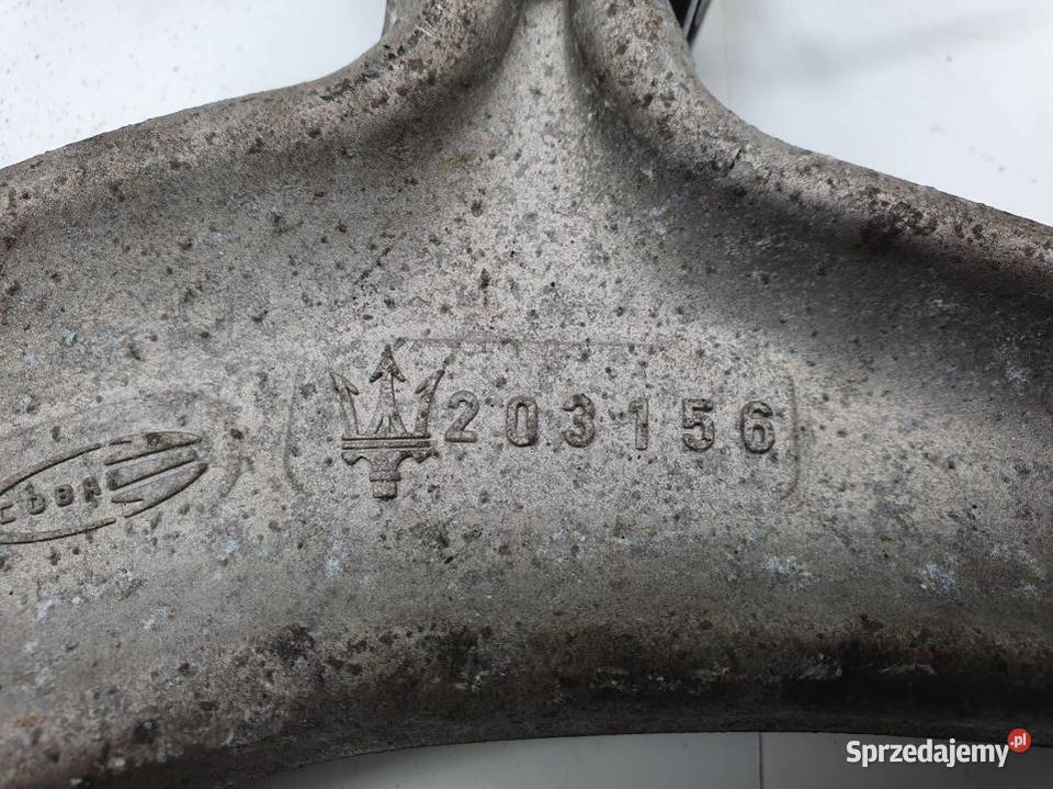 WAHACZ TYŁ PRAWY MASERATI GRANTURISMO MC Sport Pozostałe Lipno sprzedam