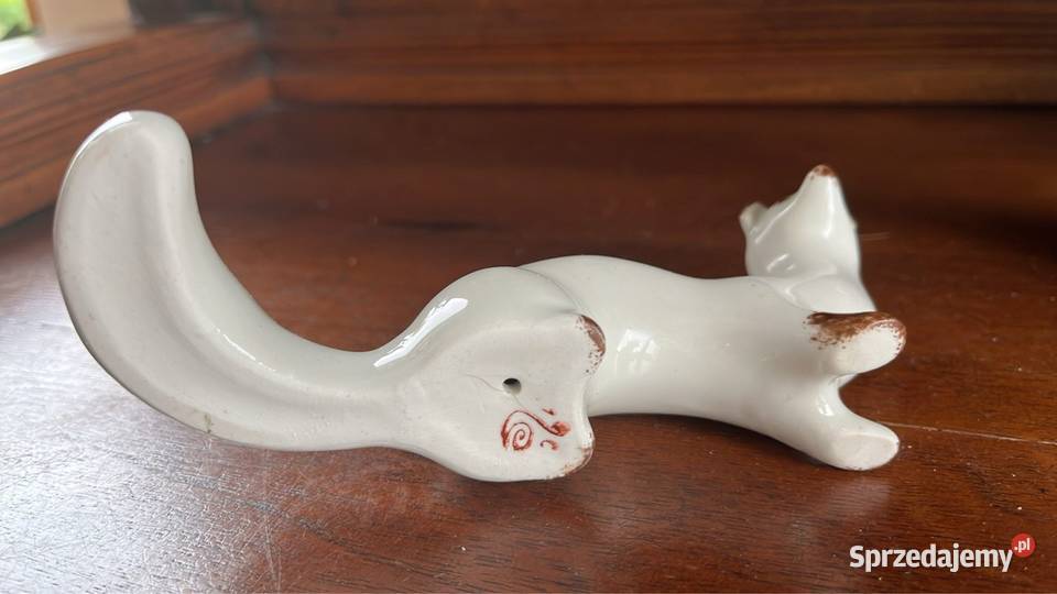 Figurka Połonne Lis Fabryka Fajansu i Porcelany Gdańsk