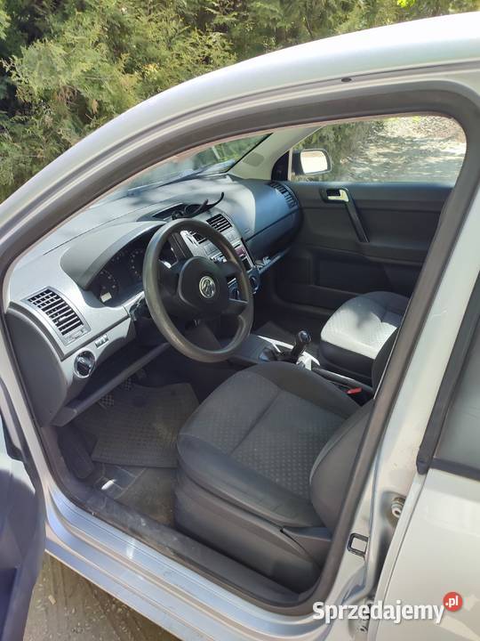 VW polo 9n stan 2003 12 65KM