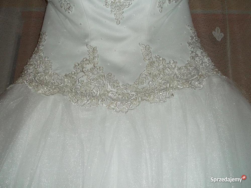 suknię ślubną EMMI MARIAGE MARABU Damska pomorskie