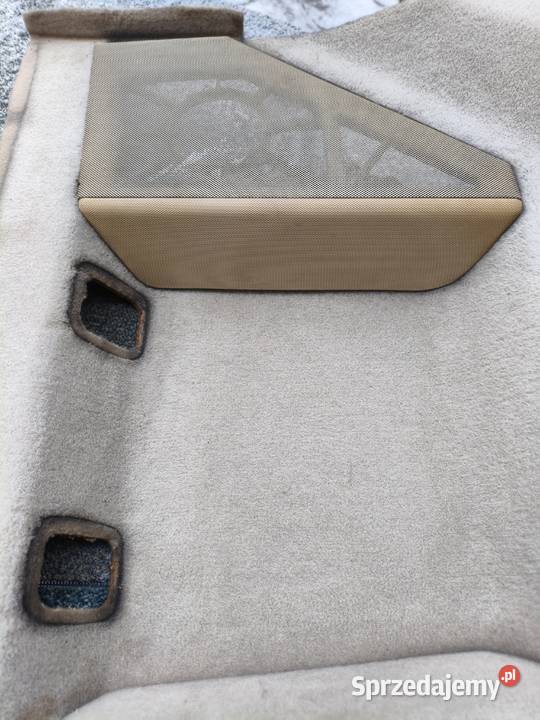 Mercedes W124 półka tylna sedan kremowa osobowe Części samochodowe Skarżysko-Kamienna