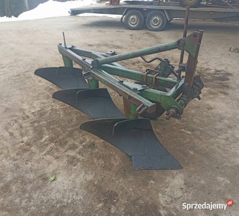 Pług 3skibowy polski grudziądzki nowego Pługi Pisarzowa