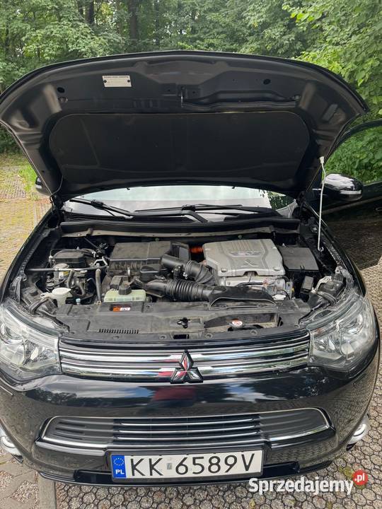 Mitsubishi Outlander 3 hybryda PHEV plug in