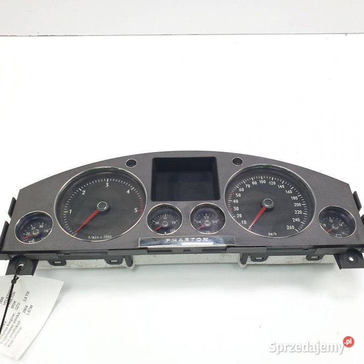 LICZNIK ZEGAR VOLKSWAGEN PHAETON 3D0920882F Pozostałe Pozostałe