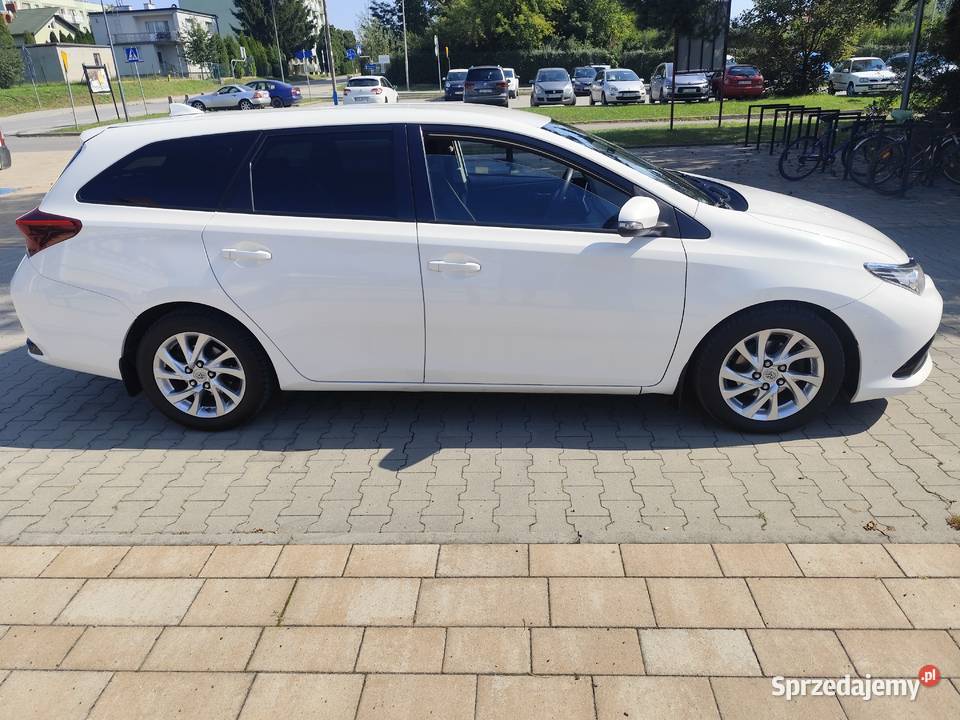 Sprzedam Toyota Auris II Salon Polska Boguchwała