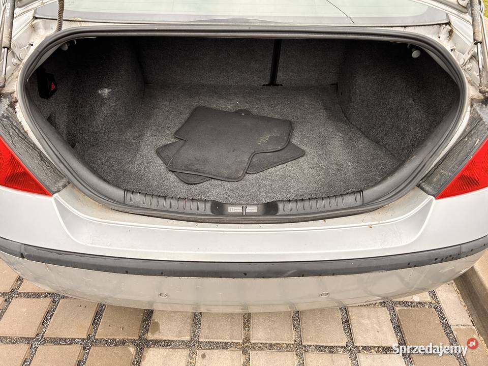 Sprzedam Ford Mondeo 18 benzyna sprzedam