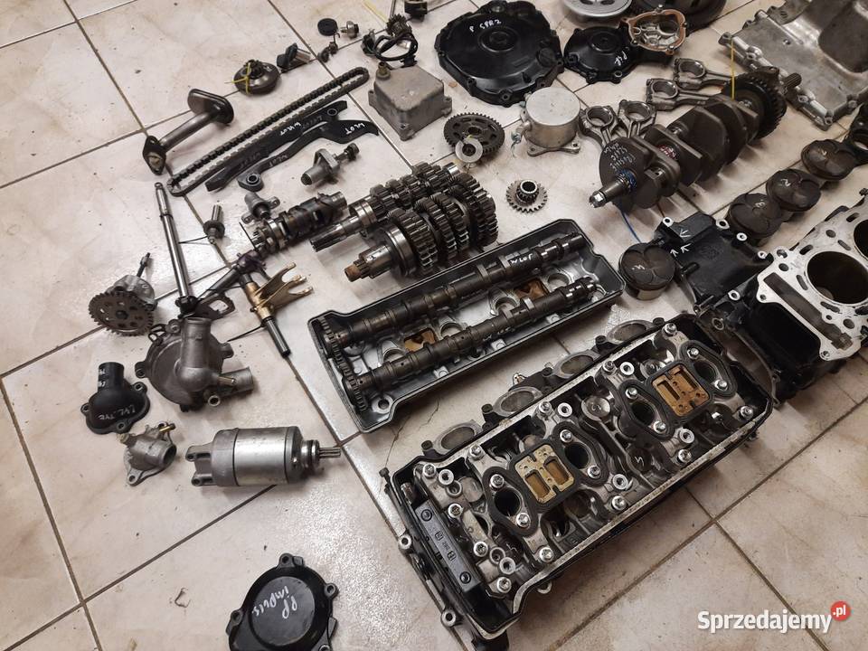 Suzuki GSR 600 silnik części głowica cylinder dolnośląskie Jelenia Góra