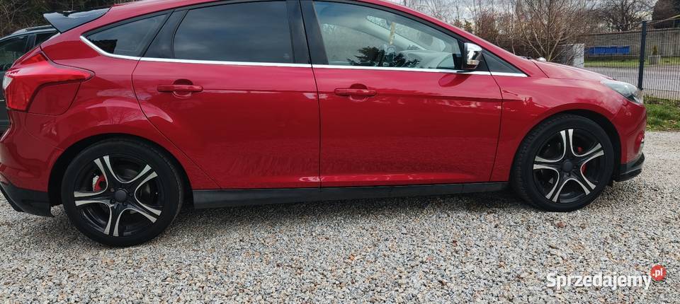 Śliczny Ford Focus MK3 ST 130 przebieg benzyna nieuszkodzony sprzedam