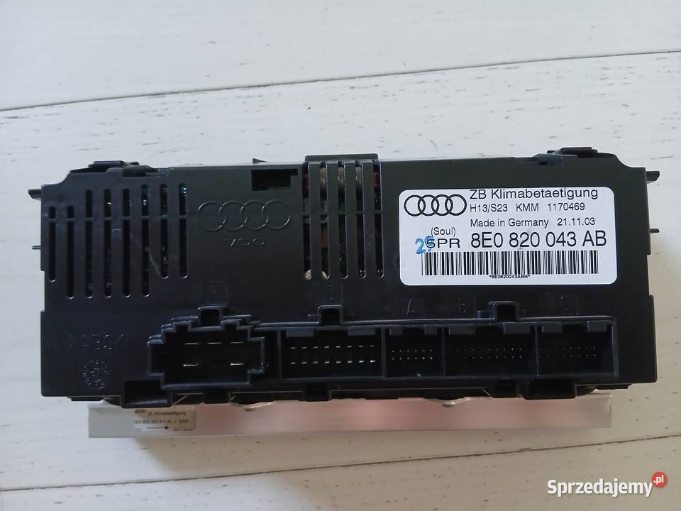 Panel Klimatronic Audi A4 B6 B7 grzane fotele Rok produkcji 2003 Szczerbice sprzedam