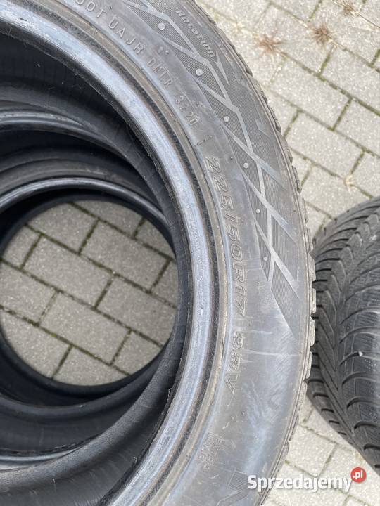 Opony zimowe Nexen 22550R17 Paprotnia sprzedam