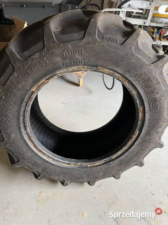 Opony 28070 R18 Mitas Bkt Radial lubelskie sprzedam