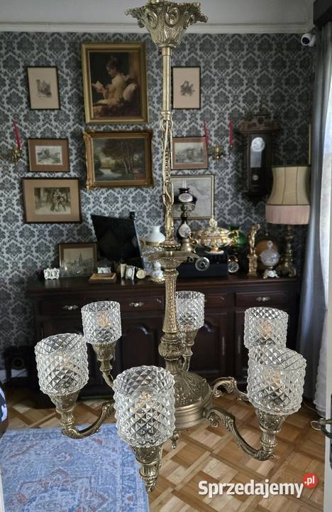 Żyrandol Sześcioramienny z kloszami Kalisz