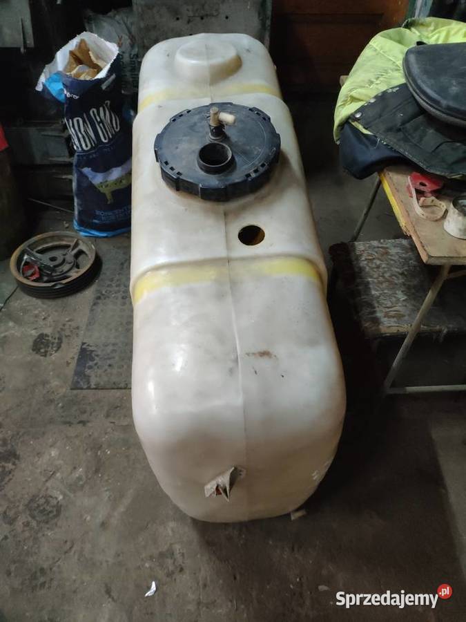 Zbiornik opryskiwacza 300L Części zamienne Puławy sprzedam