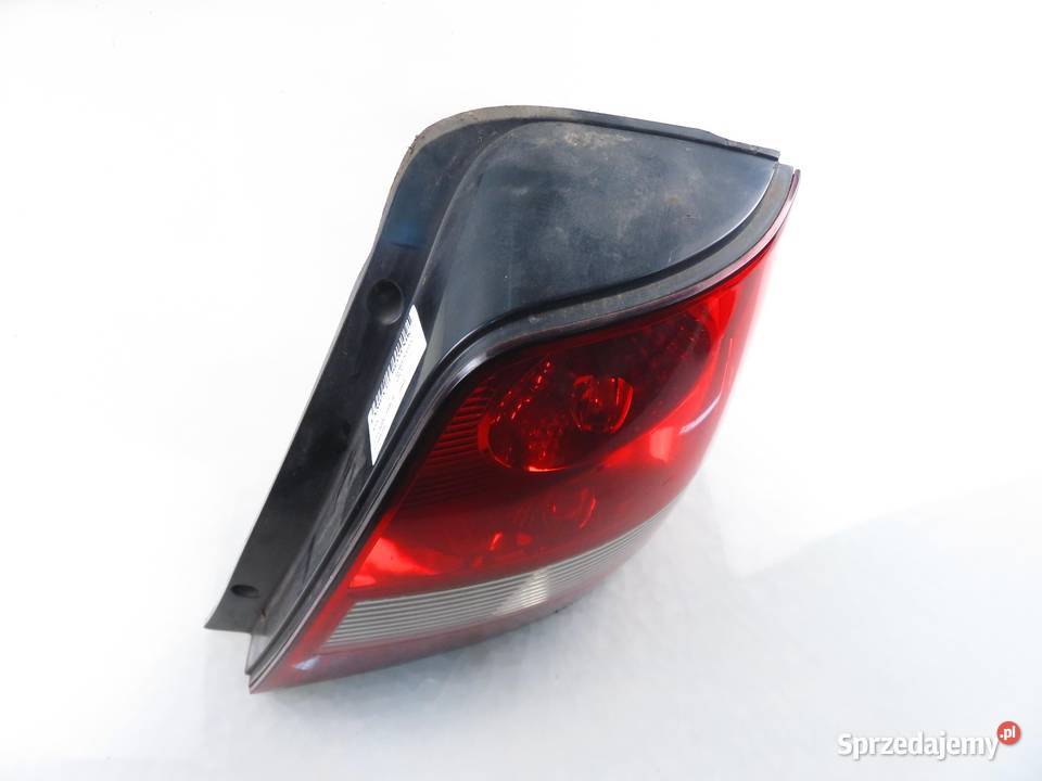 LAMPA PRAWA TYLNA KIA SORENTO I JC