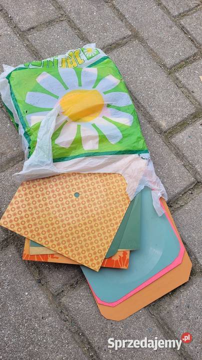 Stary gramofon bambino z lat 60 plus płyty z Gryfów Śląski