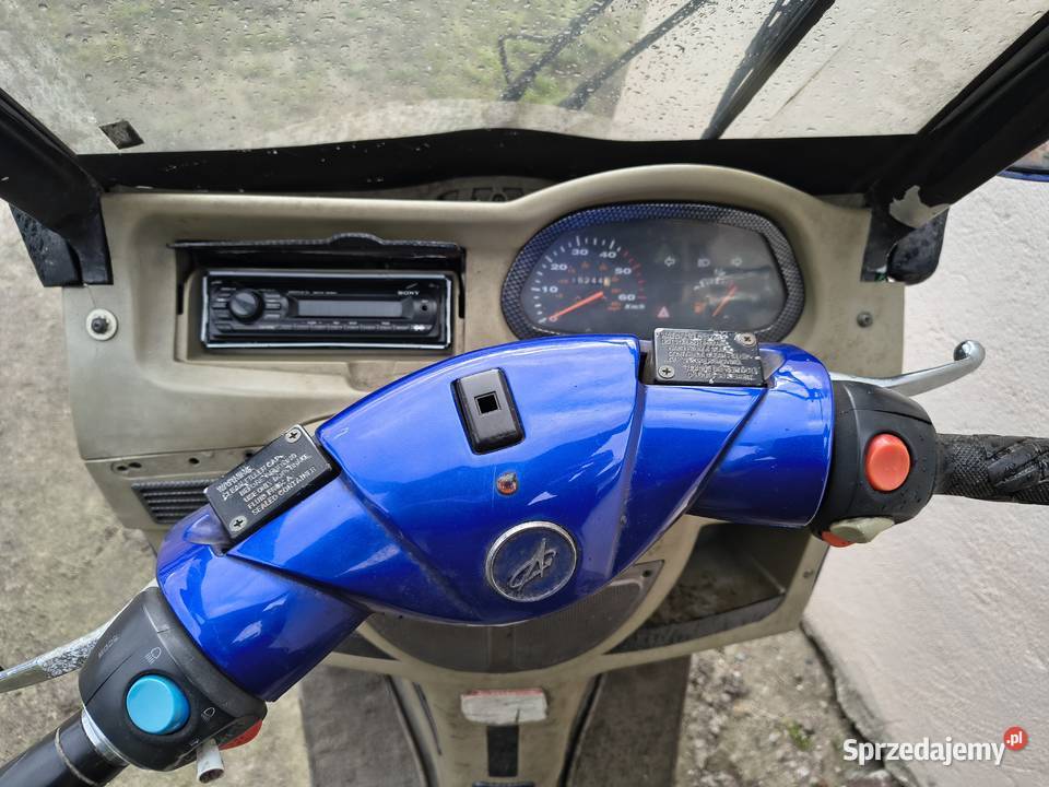 Skuter 50 z dachem radio