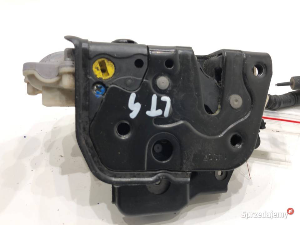 ZAMEK DRZWI LEWY TYŁ AUDI A6 C6 Kombi 0411