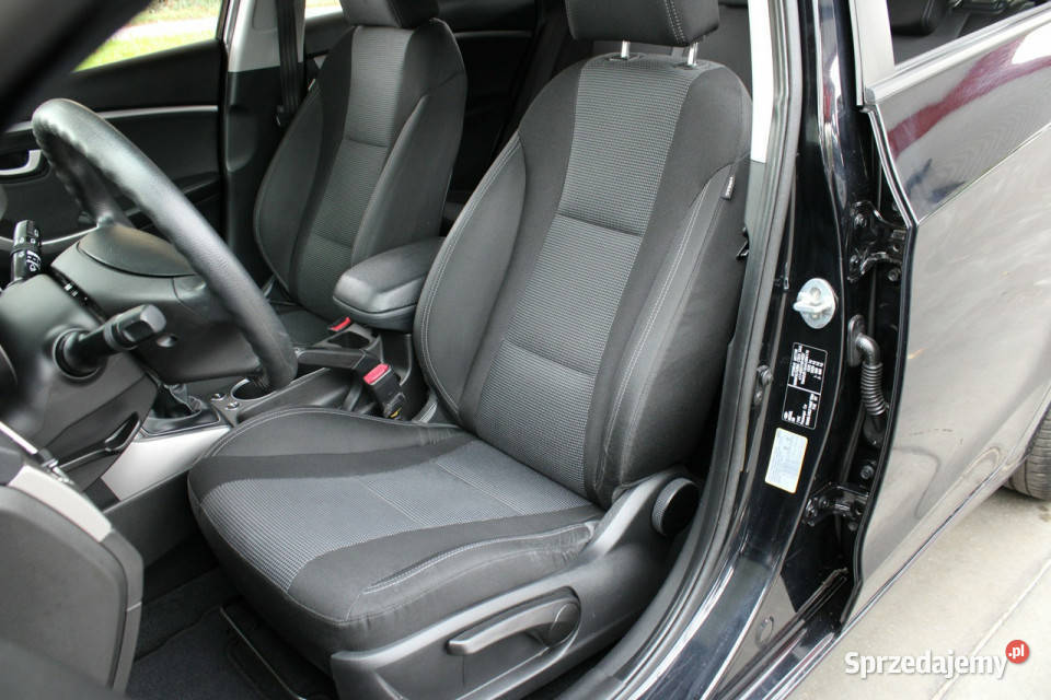 Hyundai i30 BezwypadkowyBogata wersja Gliwice