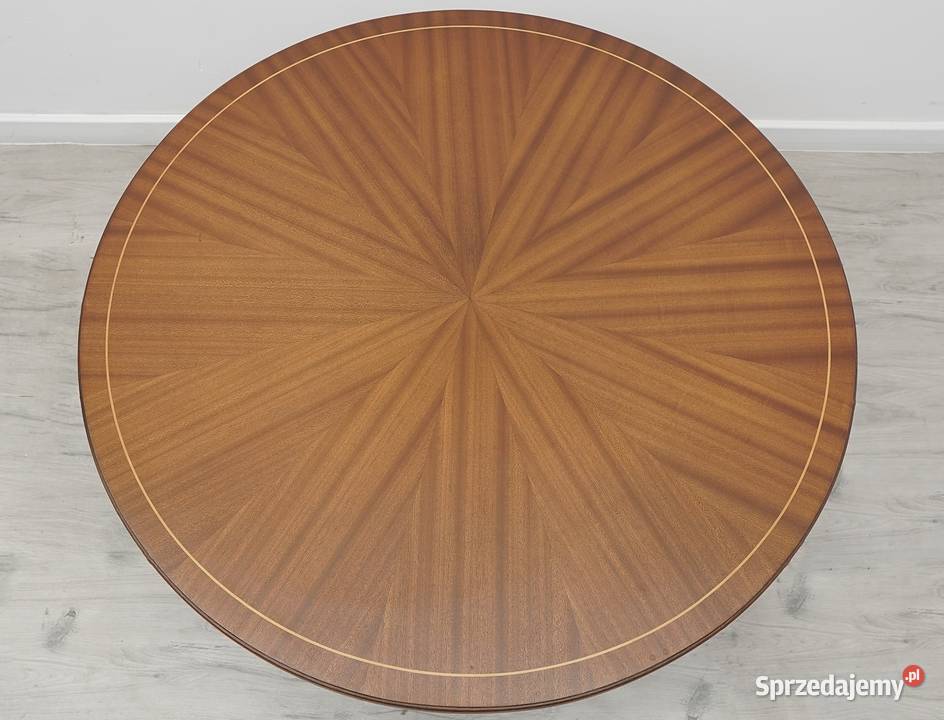 Stylowy okrągły stolik na 3 nogach z połowy XX w Meble wielkopolskie Jerka