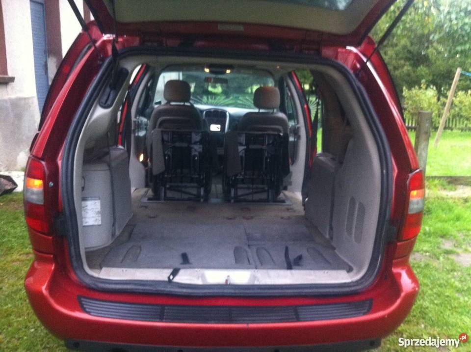 chrysler town & country touring