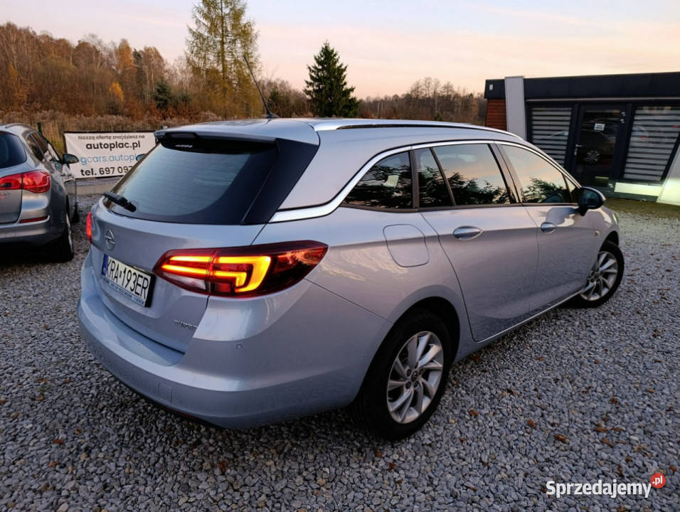 Opel Astra Astra Sports Tourer Bezwypadkowa mały małopolskie Dulowa