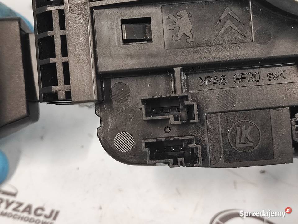 PEUGEOT 3008 przełącznik zespolony 96667320XT Panele sterowania, przełączniki świętokrzyskie Kielce sprzedam