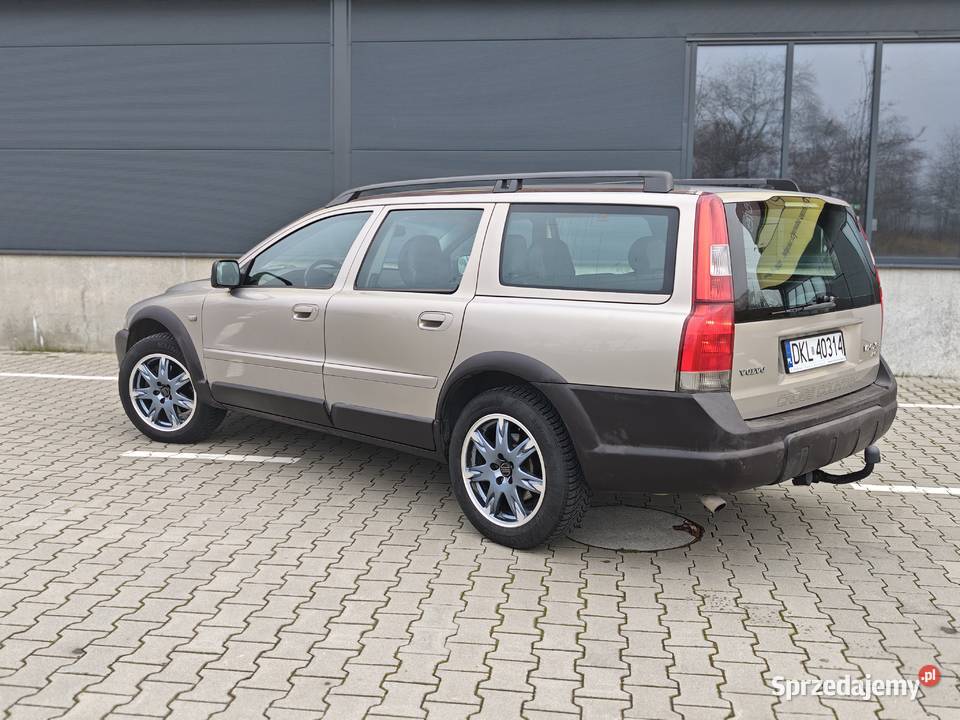 Volvo XC70 AWD cross country 24T benzyna światła przeciwmgielne Zielona Góra sprzedam