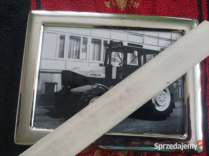 Obrazek z ciągnikiem Ursus 44 prototyp pamiątka Lublin