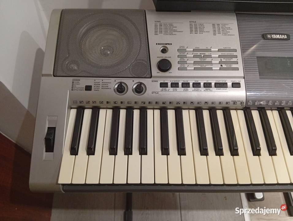 Keyboard pianino organy Yamaha PSRE403