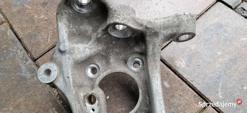 Zwrotnica prawa BMW G30 Chrząstowice