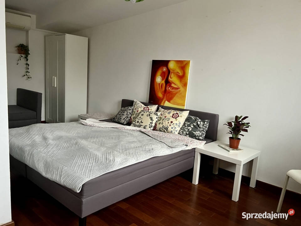 Sprzedambezpośrednio stylowe studio na poddaszu mazowieckie Warszawa