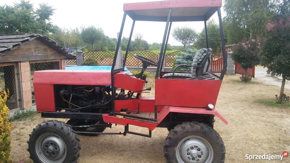 Ciągnik sam 4x4 Skrzynia biegów Manualna Sarnów