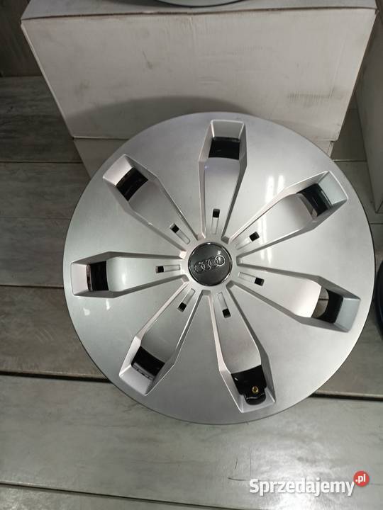 Felgi stalowe z kołpakami Audi 16 5x112 Nowe Bąków