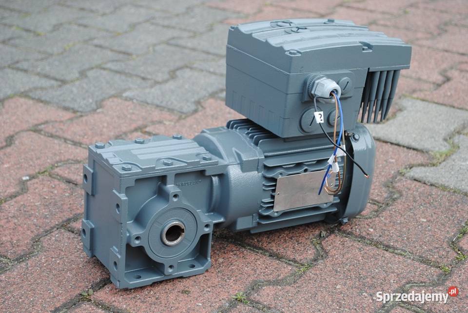 Motoreduktor kątowy 0075075kw 12118obr Firmy SEW lubuskie Kargowa