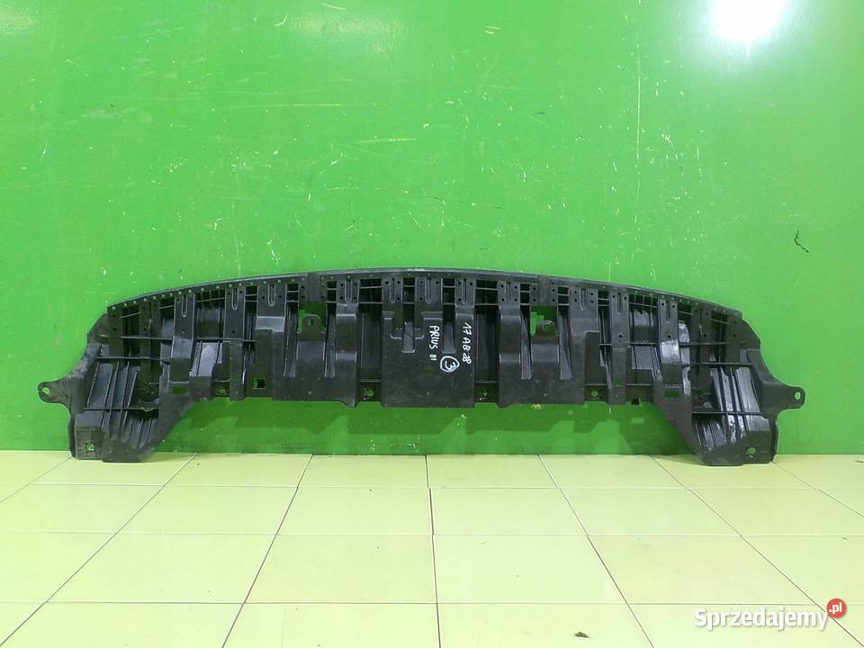 TOYOTA PRIUS III 18 VVTI 11r HB 5D oslona pod mazowieckie Suków