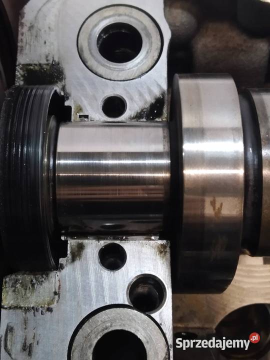 GŁOWICA KOMPLETNA 038103373R 19 TDI VW