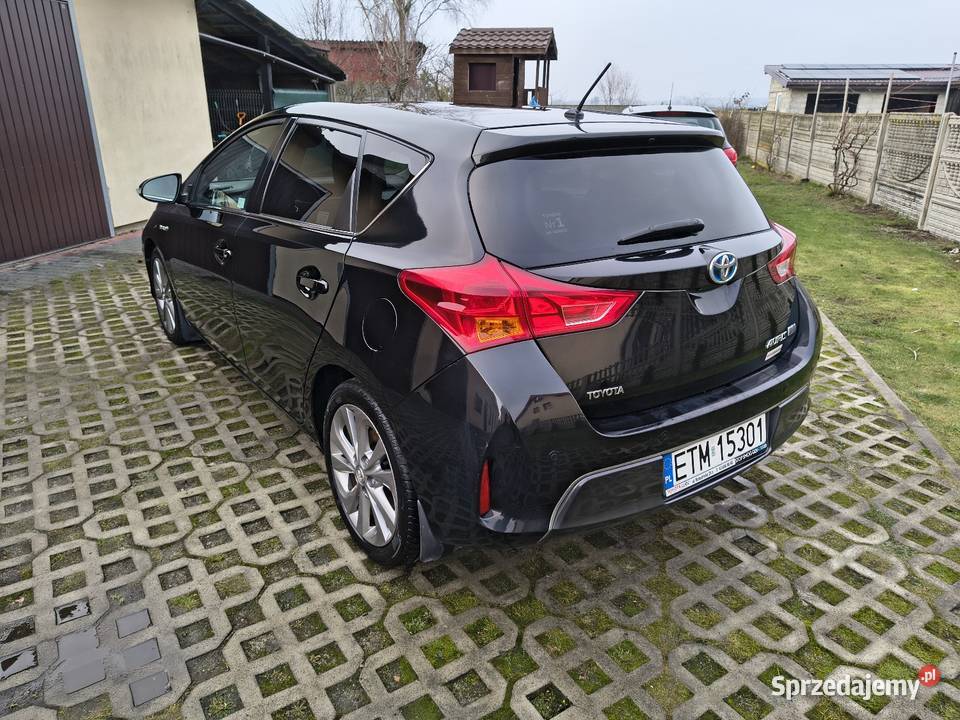 Toyota Auris 18 Hybryda automatyczna Auris