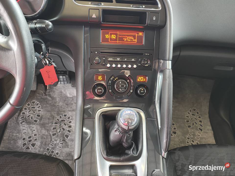 PEUGEOUT 3008 16 DIESEL Zadbany NISKI PRZEBIEG MP3 Zarszyn