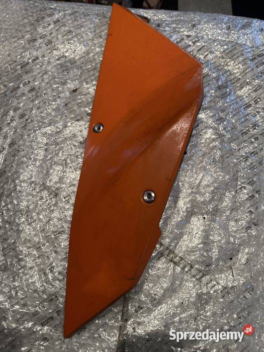 G733 KTM 690 DUKE SM Bok Osłona Owiewka Prawa