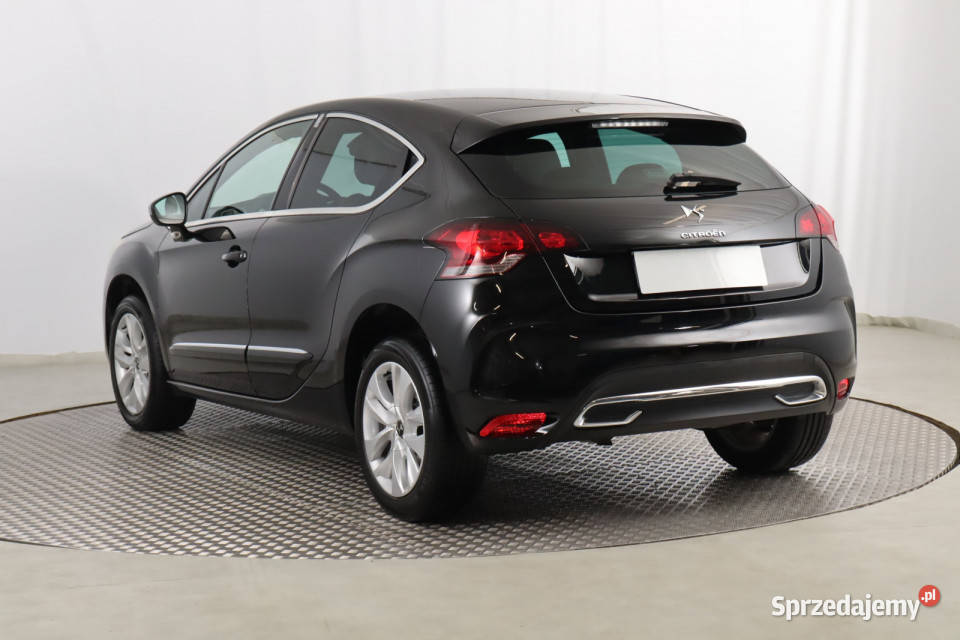 Citroen DS4 16 VTi światła przeciwmgielne
