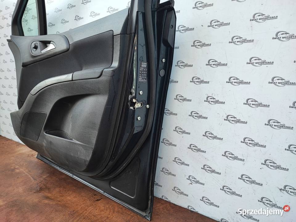 OPEL MERIVA B 13r Drzwi prawy przód 70 mikronów