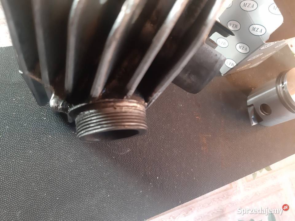Oryginalny cylinder ddr plus tłok szlifierki Dąbrowa Tarnowska