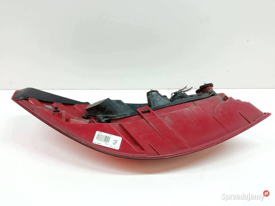 LAMPA TYŁ PRAWA KOMBI 13226857 Opel Insignia I