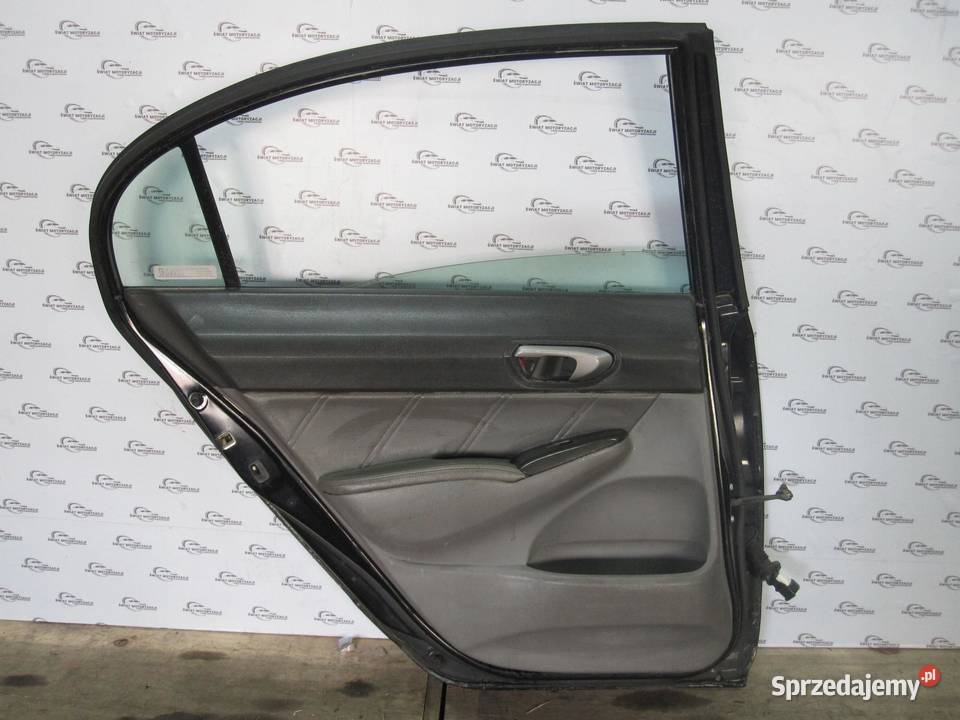 HONDA CIVIC VIII 06r drzwi lewe tył
