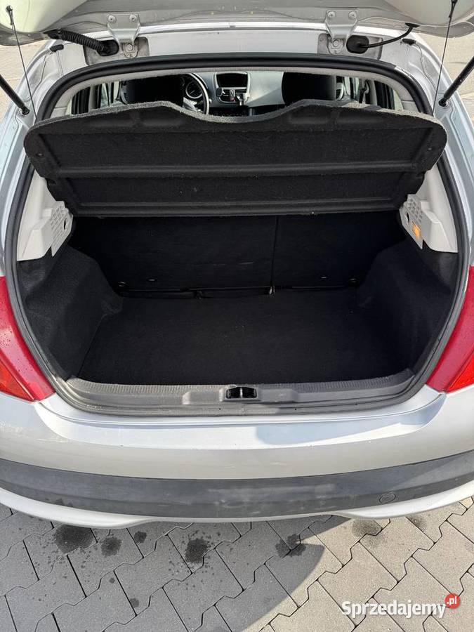 Peugeot 207 2008r 14 benzyna 74KM sprzedam