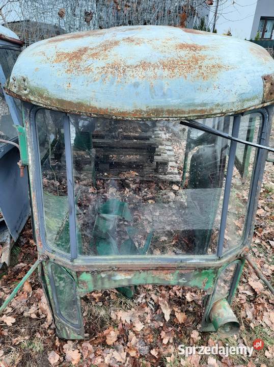 Kabina ciągnikowa URSUS Bucze