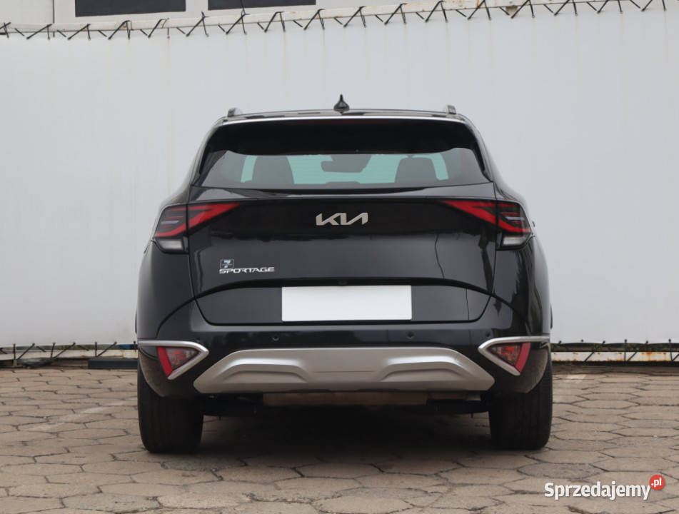 Kia Sportage 16 TGDI Rok produkcji 2022 Samochody osobowe Łódź