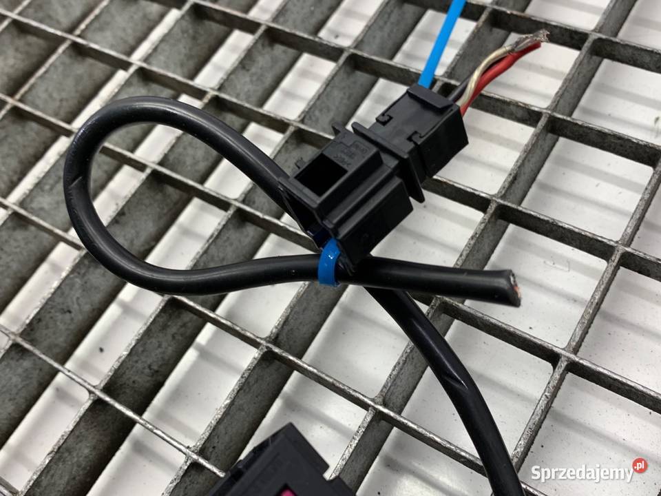 SIŁOWNIK TELESKOP KLAPY PRAWY AUDI A7 4G osobowe podkarpackie