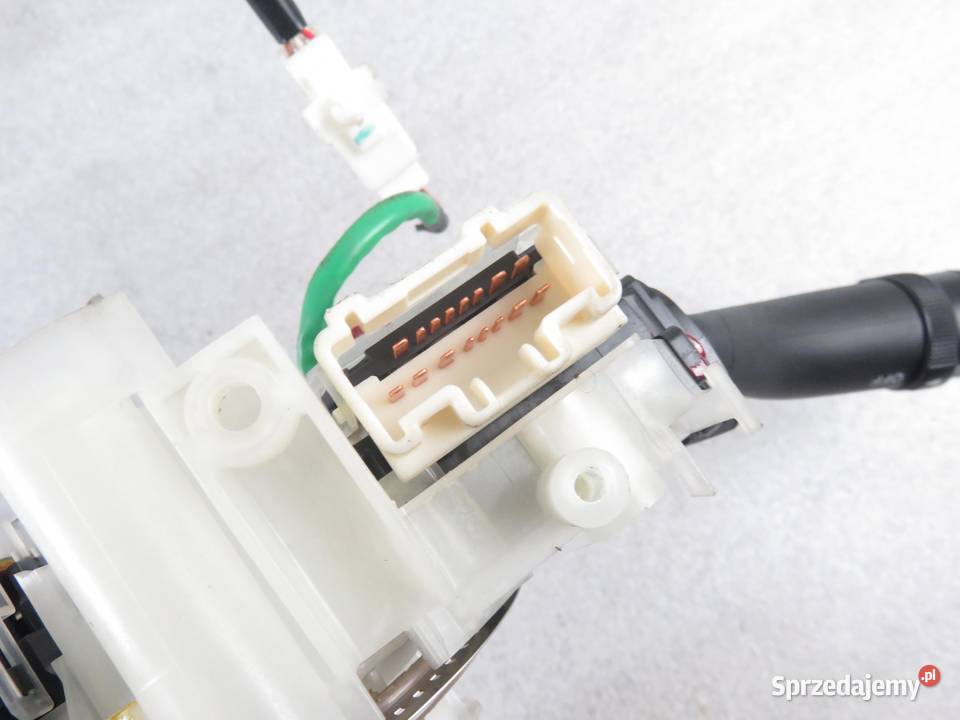 PRZEŁĄCZNIK ZESPOLONY MAZDA CX7 EH7117G701 osobowe Panele sterowania, przełączniki