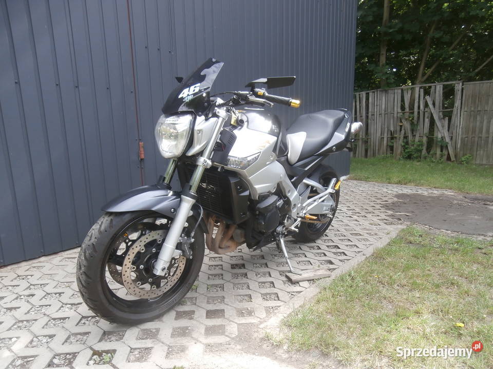 suzuki gsr 600